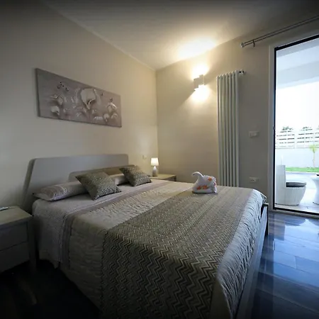 Solemar Holidays Apartment Avola